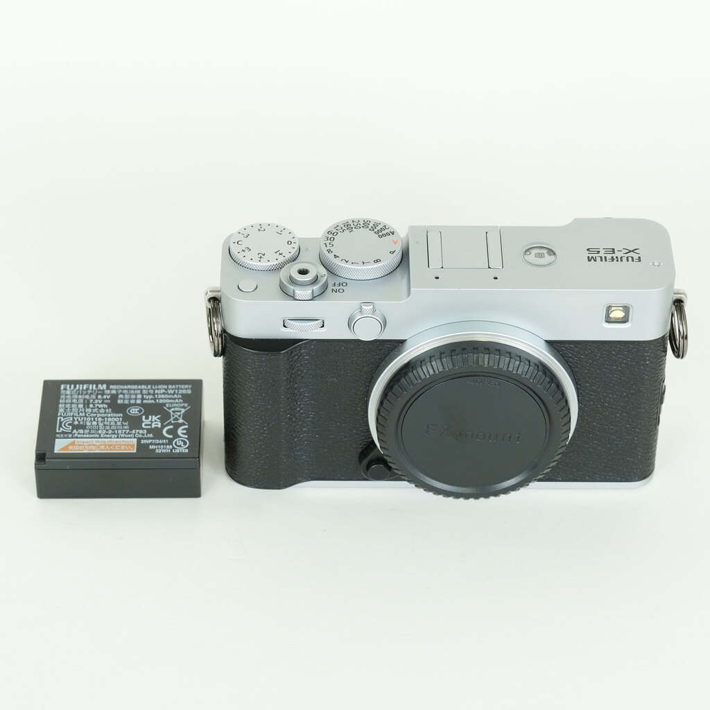FUJIFILM X-E5