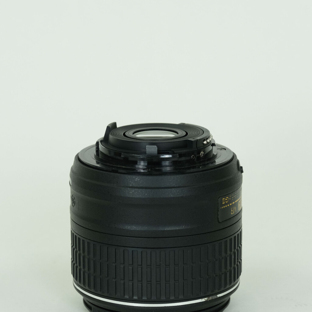 Nikon AF-S DX NIKKOR 18-55mm f3.5-5.6G VR II