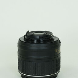 Nikon AF-S DX NIKKOR 18-55mm f3.5-5.6G VR II
