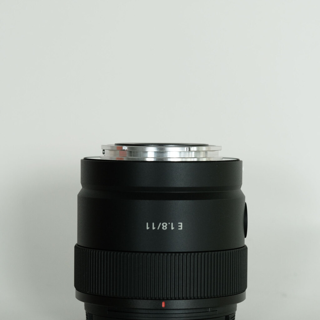 SONY E 11mm F1.8 SEL11F18