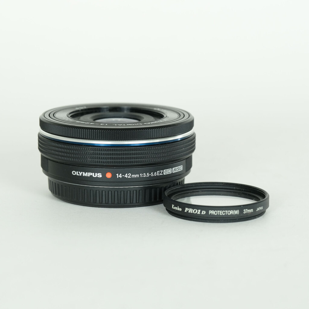OLYMPUS M.ZUIKO DIGITAL ED 14-42mm F3.5-5.6 EZ ブラック OLYMPUS M.ZUIKO DIGITAL ED 14-42mm F3.5-5.6 EZ ブラック