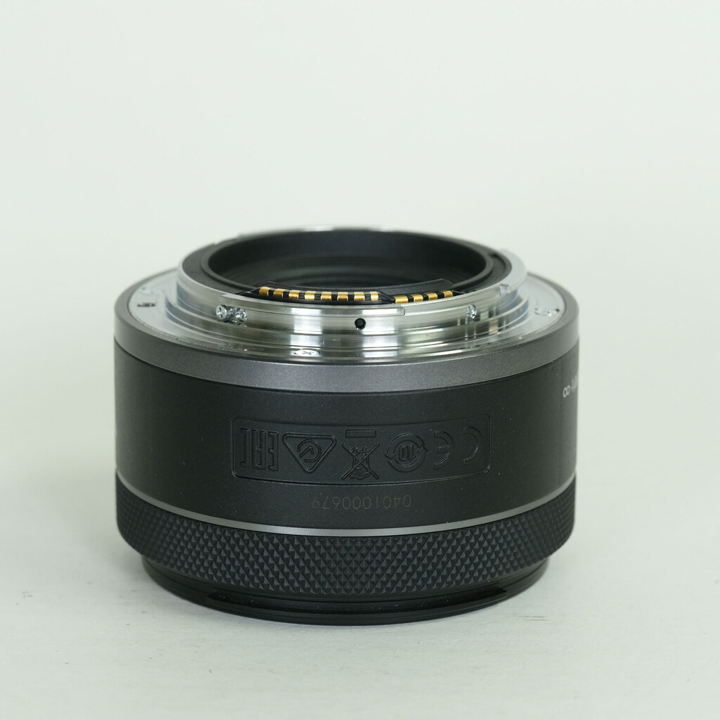 Canon RF50mm F1.8 STM Canon RF50mm F1.8 STM