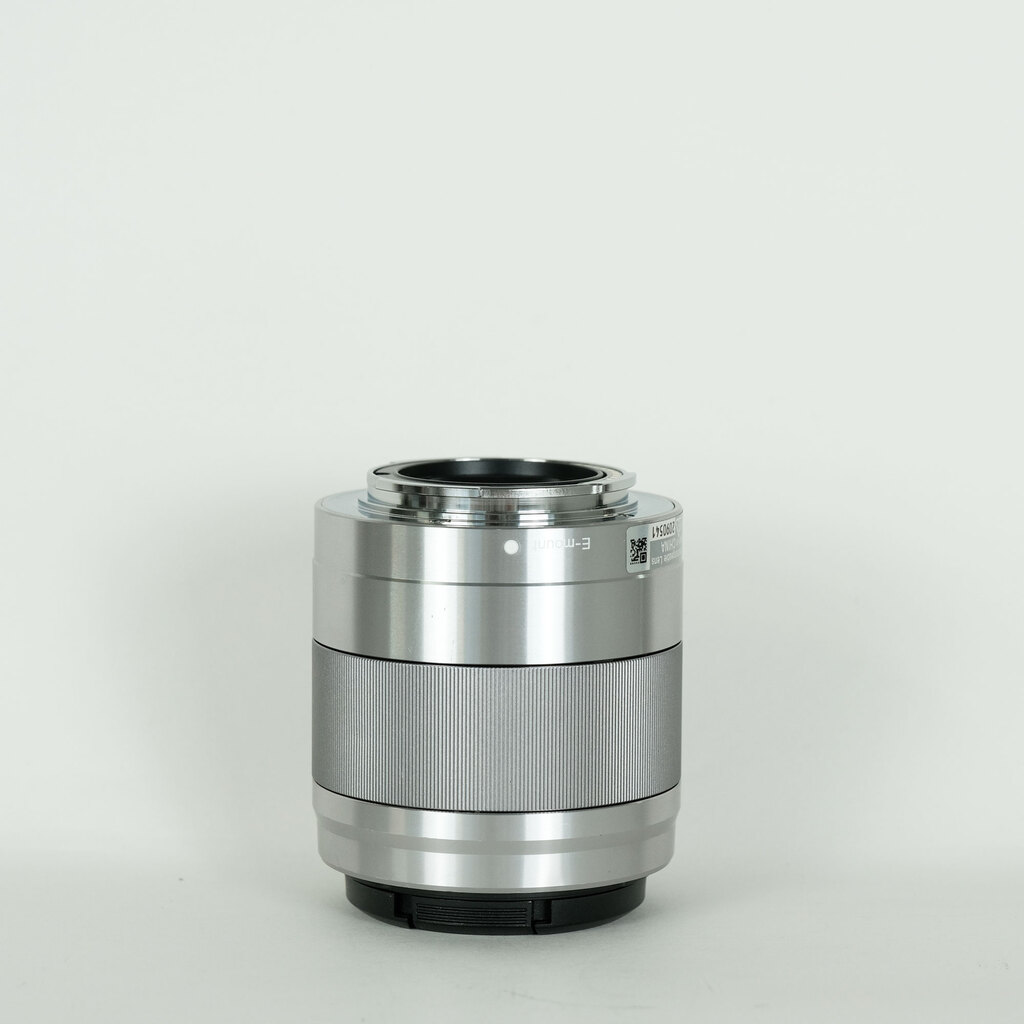 SONY E 50mm F1.8 OSS SEL50F18