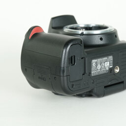 Nikon D5000 ボディ