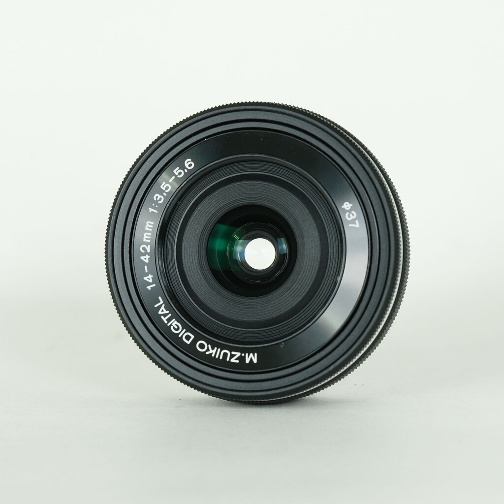 OLYMPUS M.ZUIKO DIGITAL ED 14-42mm F3.5-5.6 EZ ブラック