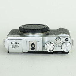 FUJIFILM X-M1 ボディ シルバー