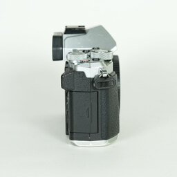 OLYMPUS OM-D E-M5 Mark II