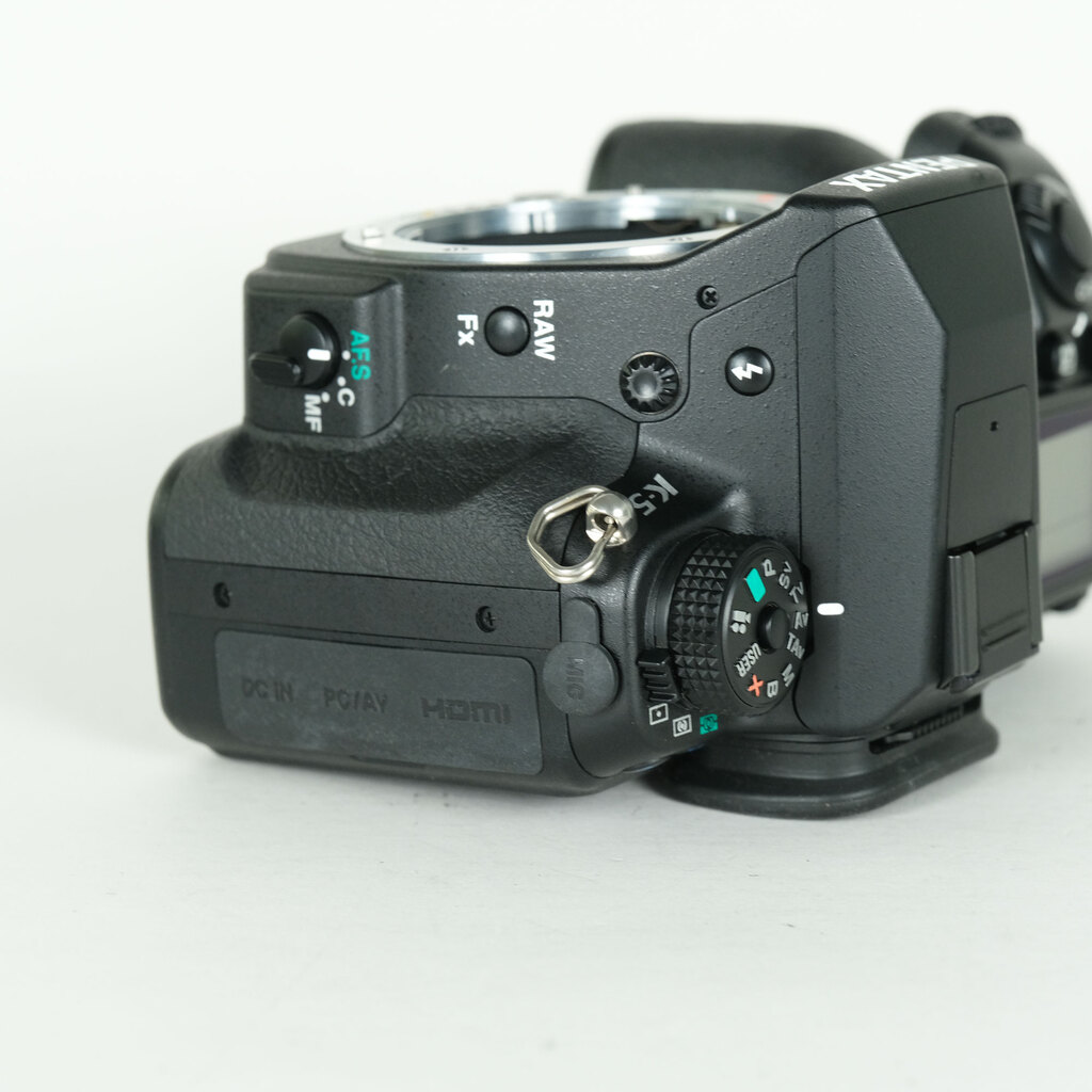 【美品】PENTAX K-5 ボディ 動作品 #2942285 PENTAX K-5 ボディの出品 | ONE SCENE（ワンシーン）