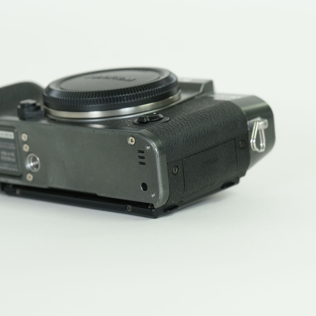 FUJIFILM X-T30