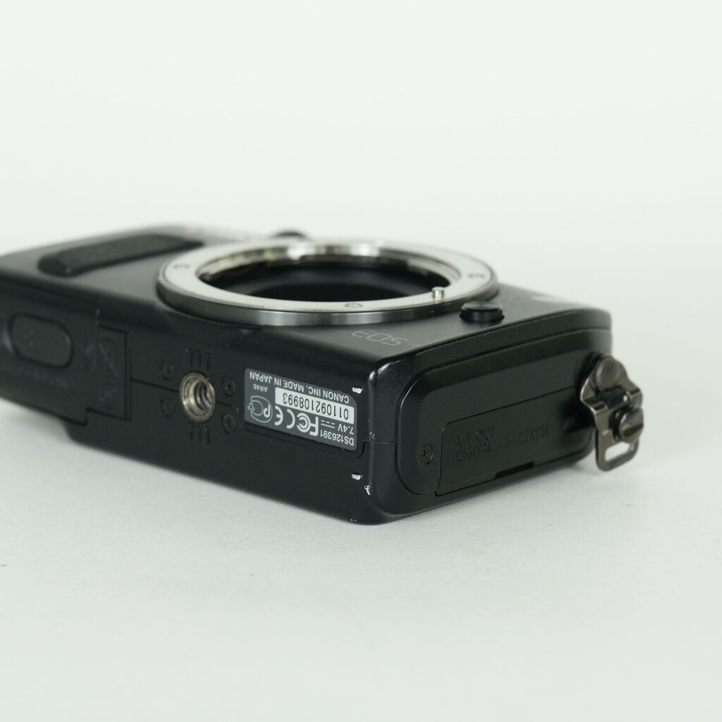 Canon EOS M ボディ ブラック Canon EOS M ボディ ブラック