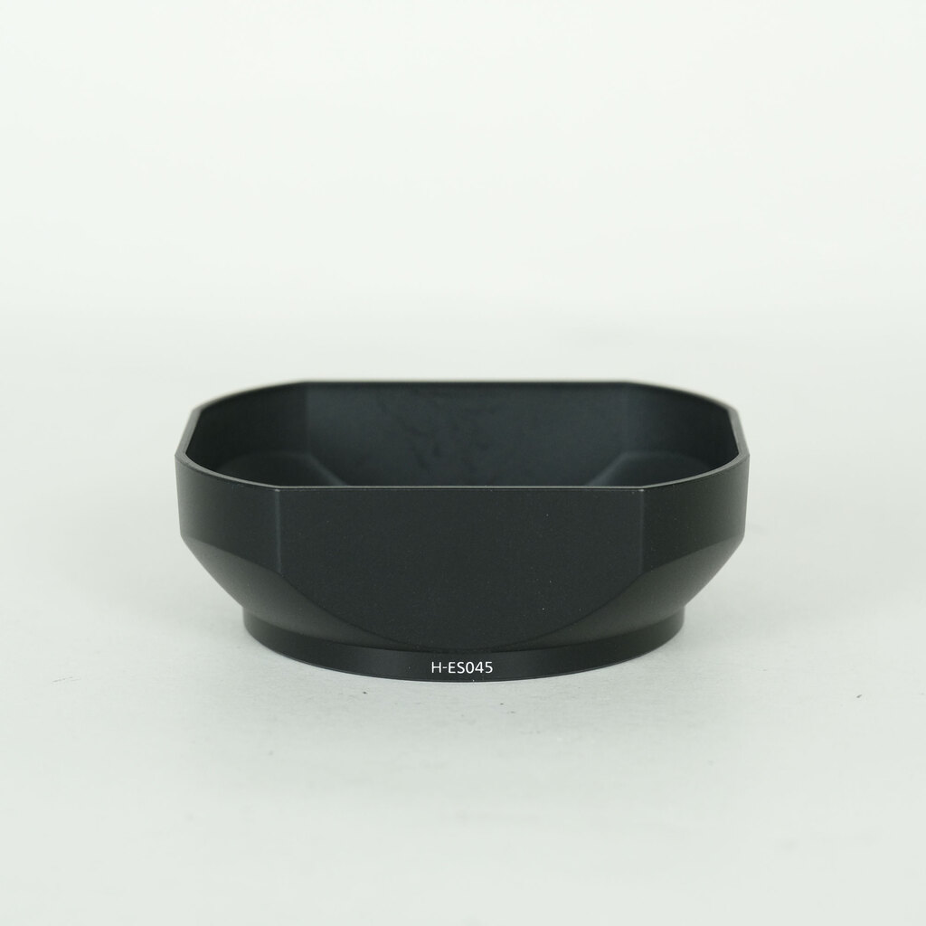 Panasonic LEICA DG MACRO-ELMARIT 45mm F2.8 ASPH. MEGA O.I.S.の出品