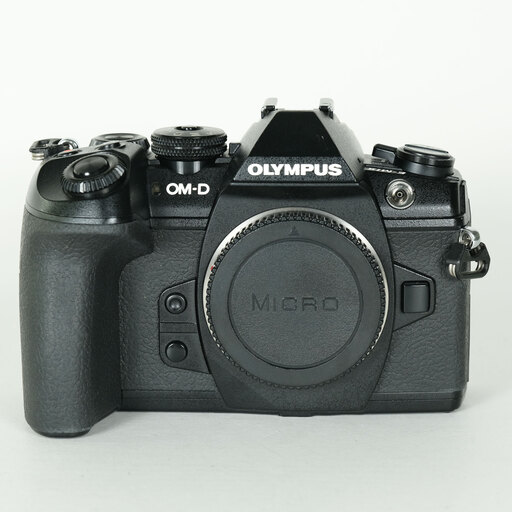 OLYMPUS OM-D E-M1 Mark II