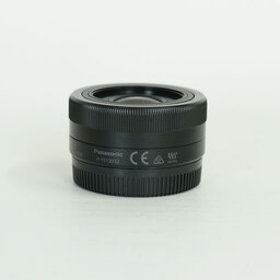 Panasonic LUMIX G VARIO 12-32mm / F3.5-5.6 ASPH. / MEGA O.I.S.