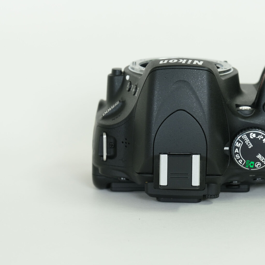 Nikon D5100 ボディ