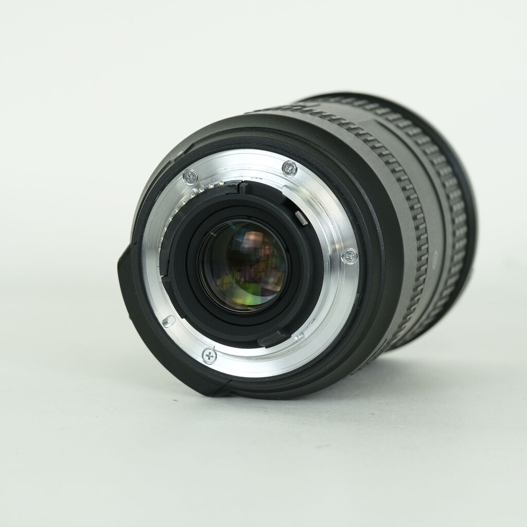 Nikon AF-S DX NIKKOR 18-200mm F3.5-5.6G ED VR II