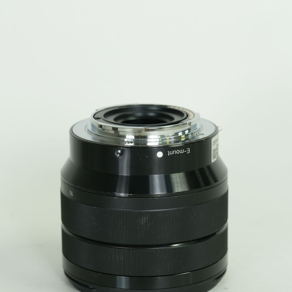 SONY E 10-18mm F4 OSS SEL1018