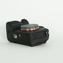 SONY α7 IV(ILCE-7M4) SONY α7 IV(ILCE-7M4)