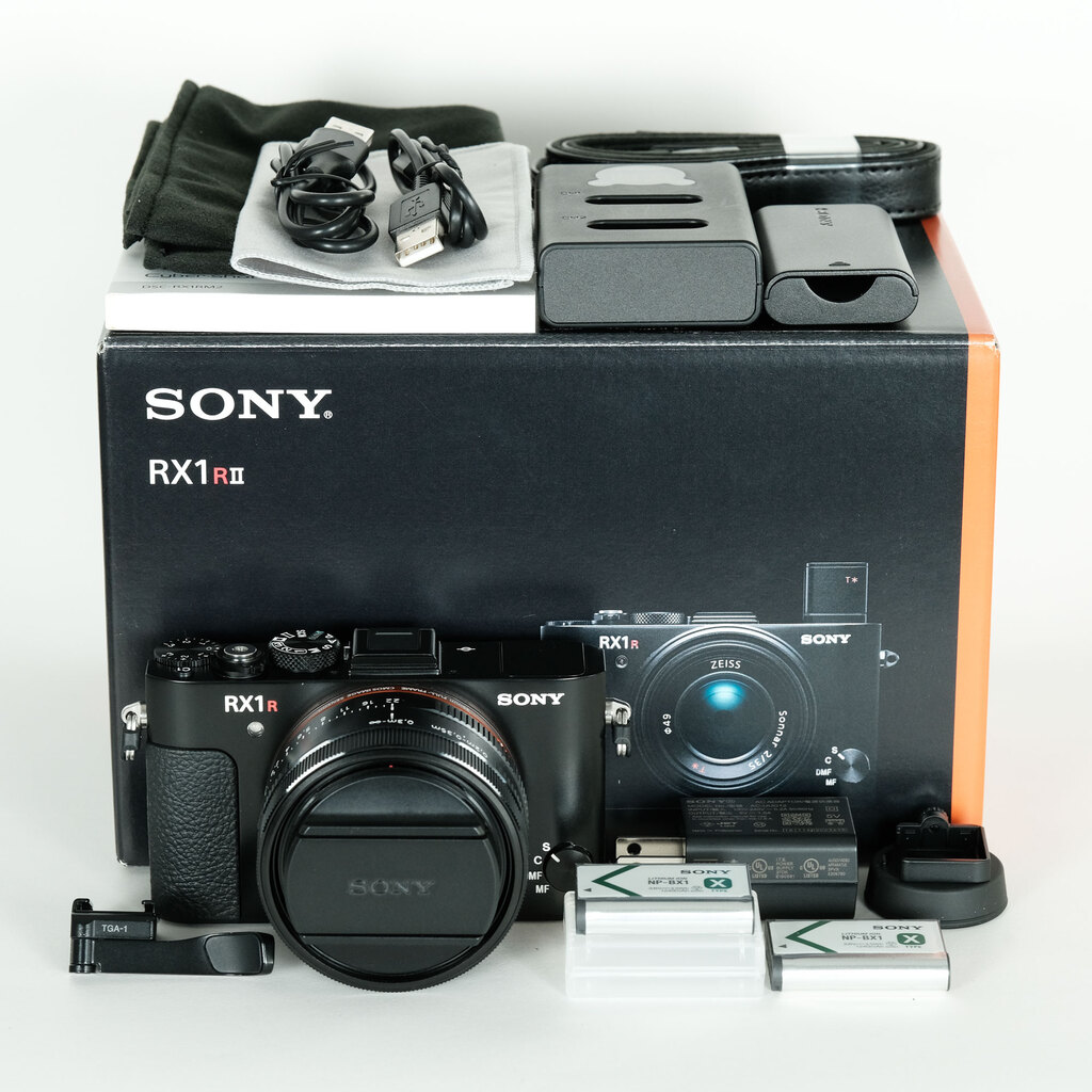 SONY Cyber-shot DSC-RX1RM2