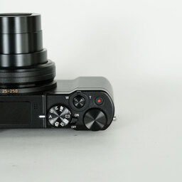 Panasonic LUMIX DMC-TX1