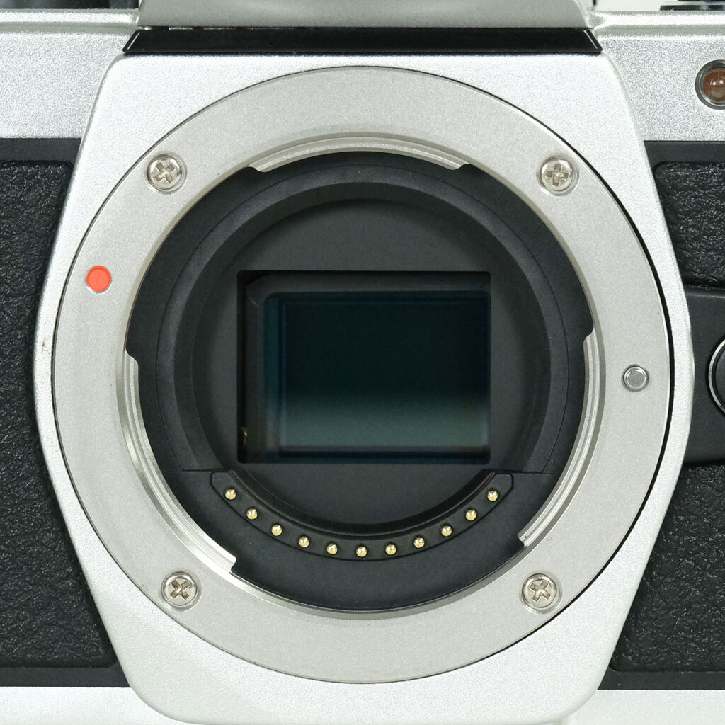 OLYMPUS OM-D E-M10 Mark II OLYMPUS OM-D E-M10 Mark II