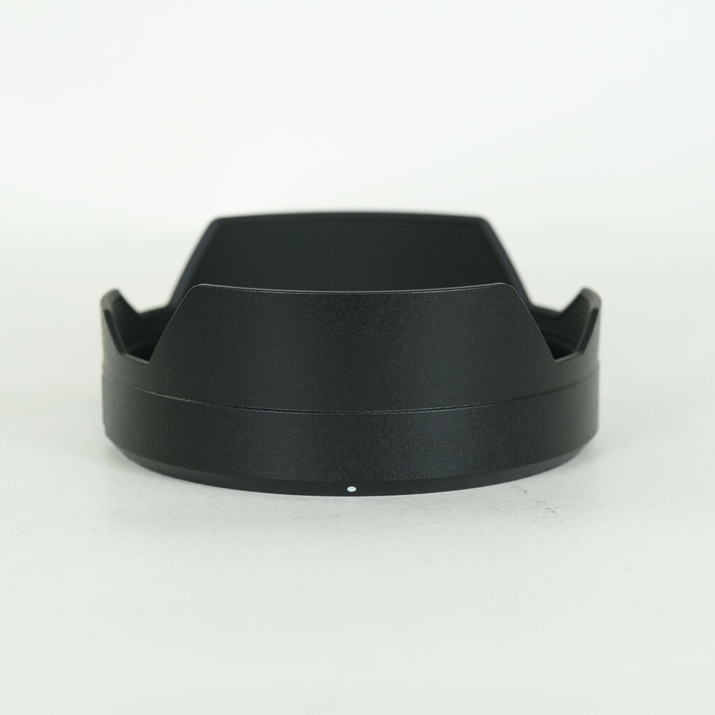 Panasonic LUMIX S 28-200mm F4-7.1 MACRO O.I.S.