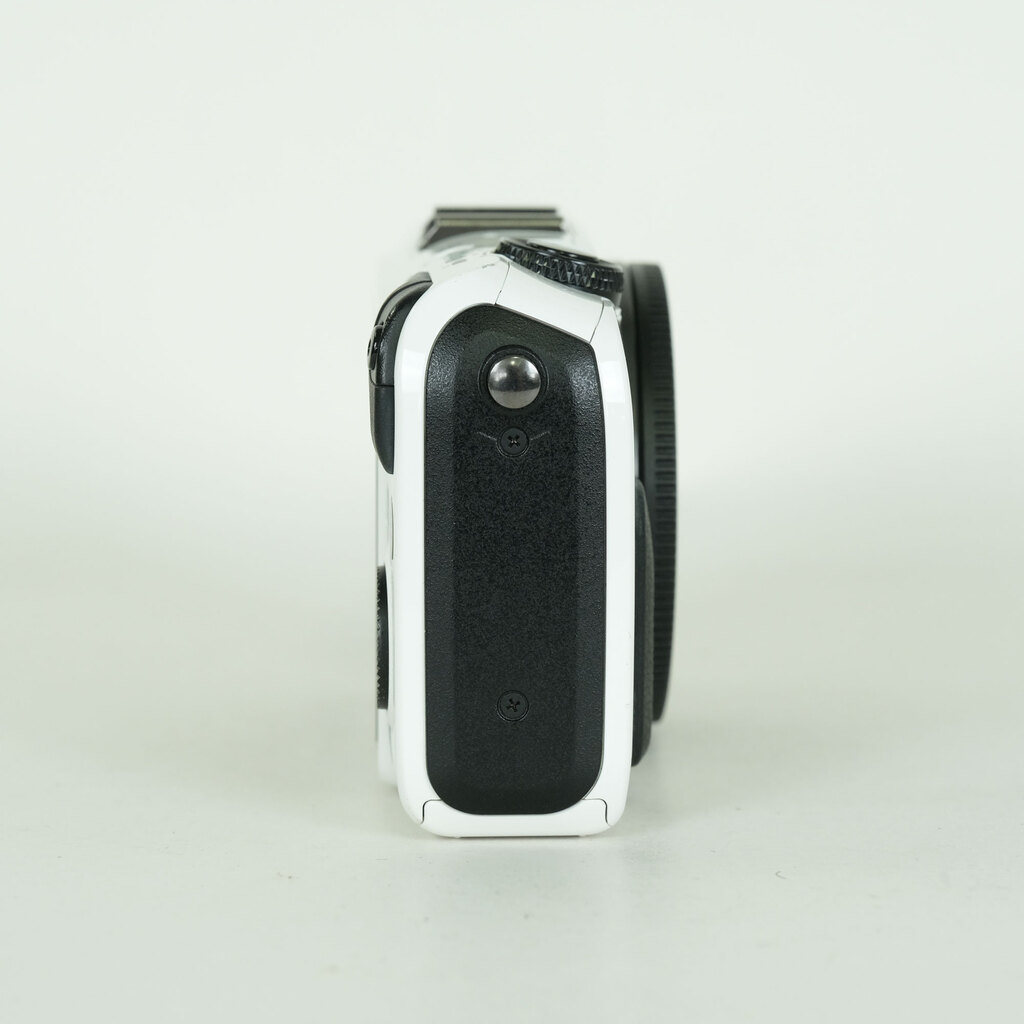 Canon EOS M ボディ ホワイト