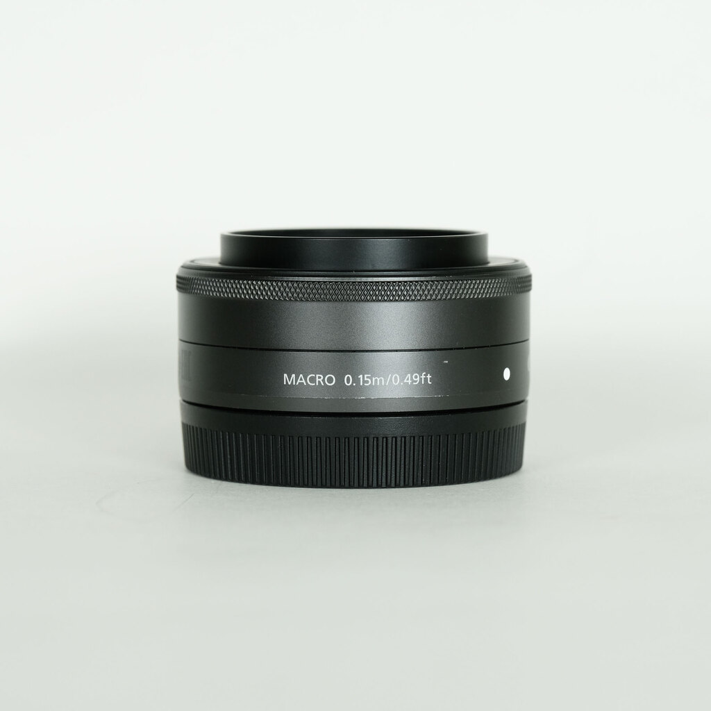 Canon EF-M22mm F2 STM