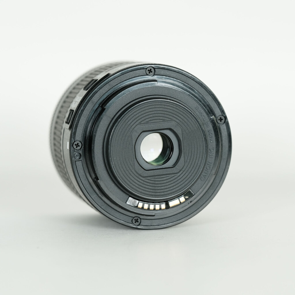 Canon EF-S18-55mm F4-5.6 IS STM