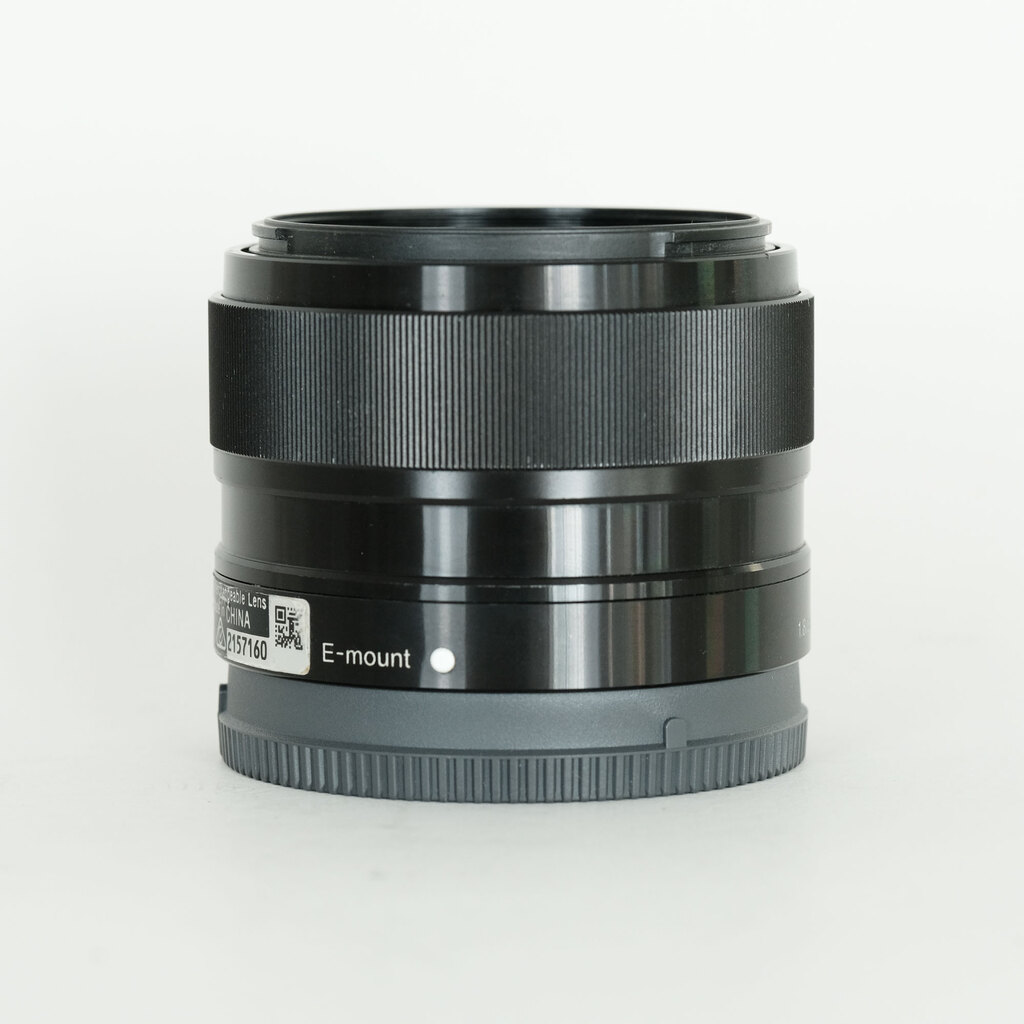 SONY E 35mm F1.8 OSS SEL35F18