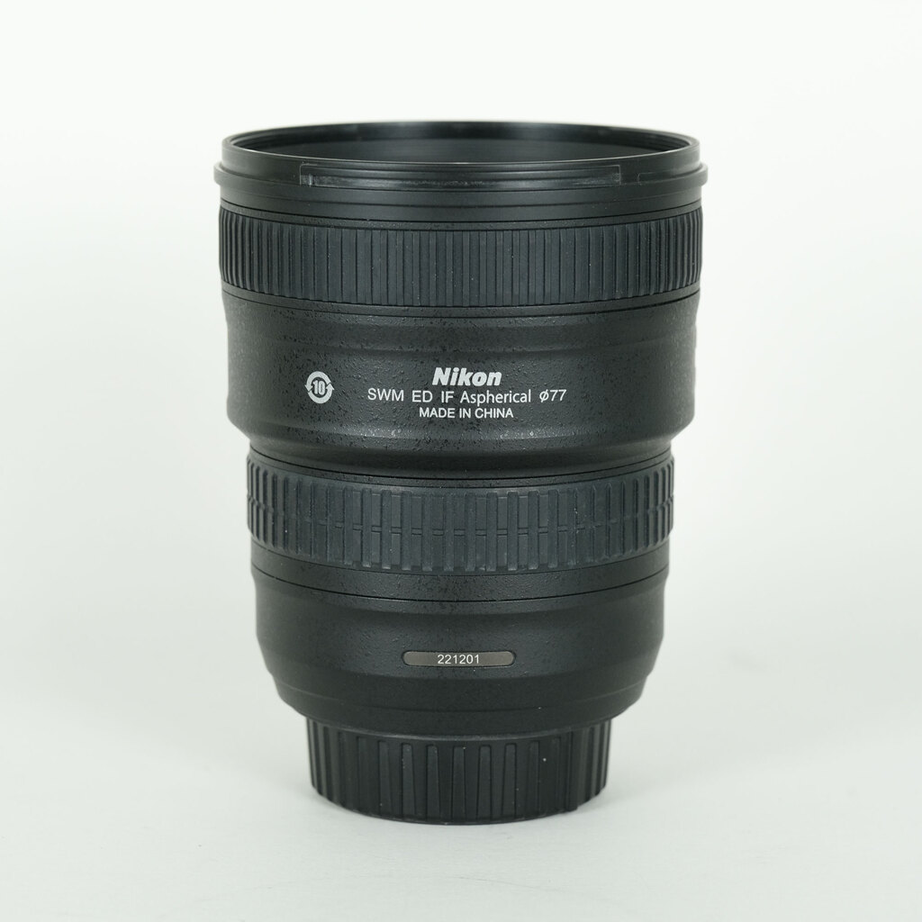 Nikon AF-S NIKKOR 18-35mm F3.5–4.5 G ED Nikon AF-S NIKKOR 18-35mm F3.5–4.5 G ED