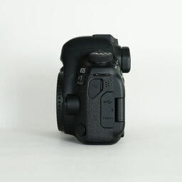 Canon EOS 6D Mark II