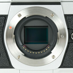 OM SYSTEM OM-3