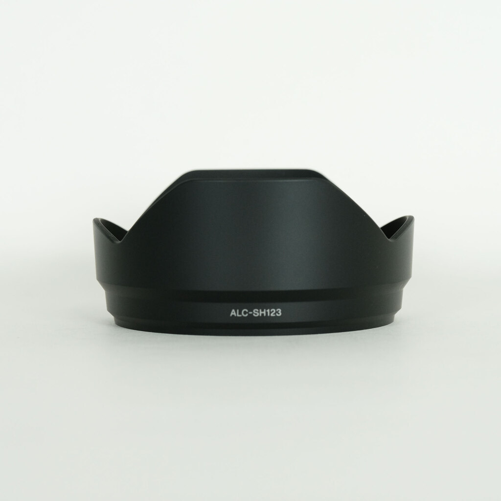 SONY E 10-18mm F4 OSS SEL1018