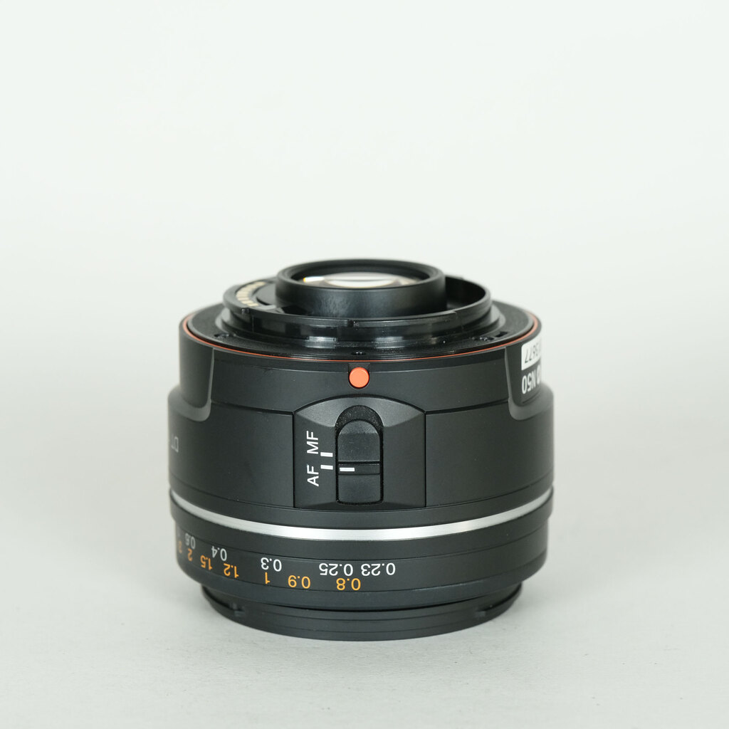 SONY DT 35mm F1.8 SAM SAL35F18の出品 | ONE SCENE（ワンシーン）