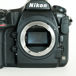 Nikon D850