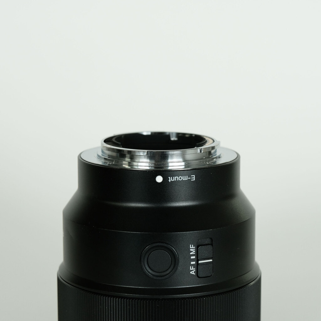 SONY FE 85mm F1.8 SEL85F18