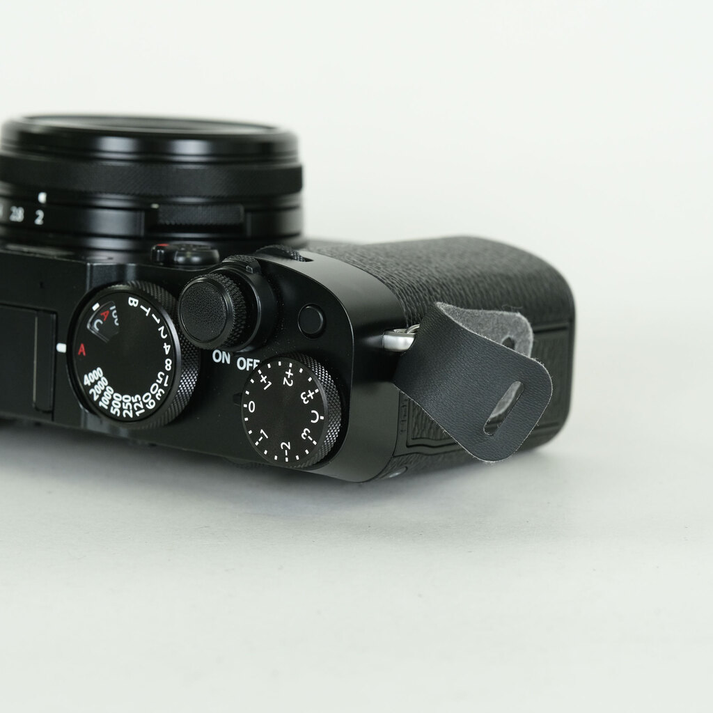 FUJIFILM X100V ブラック