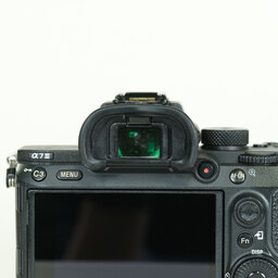 SONY α7 III(ILCE-7M3) SONY α7 III(ILCE-7M3)