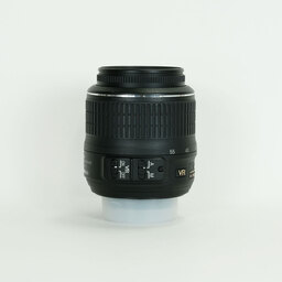 Nikon AF-S DX NIKKOR 18-55mm F3.5-5.6 G VR Nikon AF-S DX NIKKOR 18-55mm F3.5-5.6 G VR