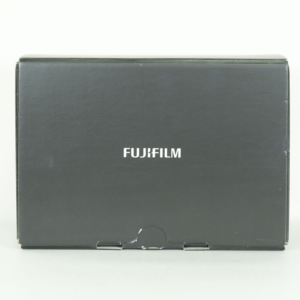 FUJIFILM XF18-135mmF3.5-5.6 R LM OIS WR FUJIFILM XF18-135mmF3.5-5.6 R LM OIS WR