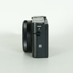 SONY Cyber-shot DSC-RX100M7