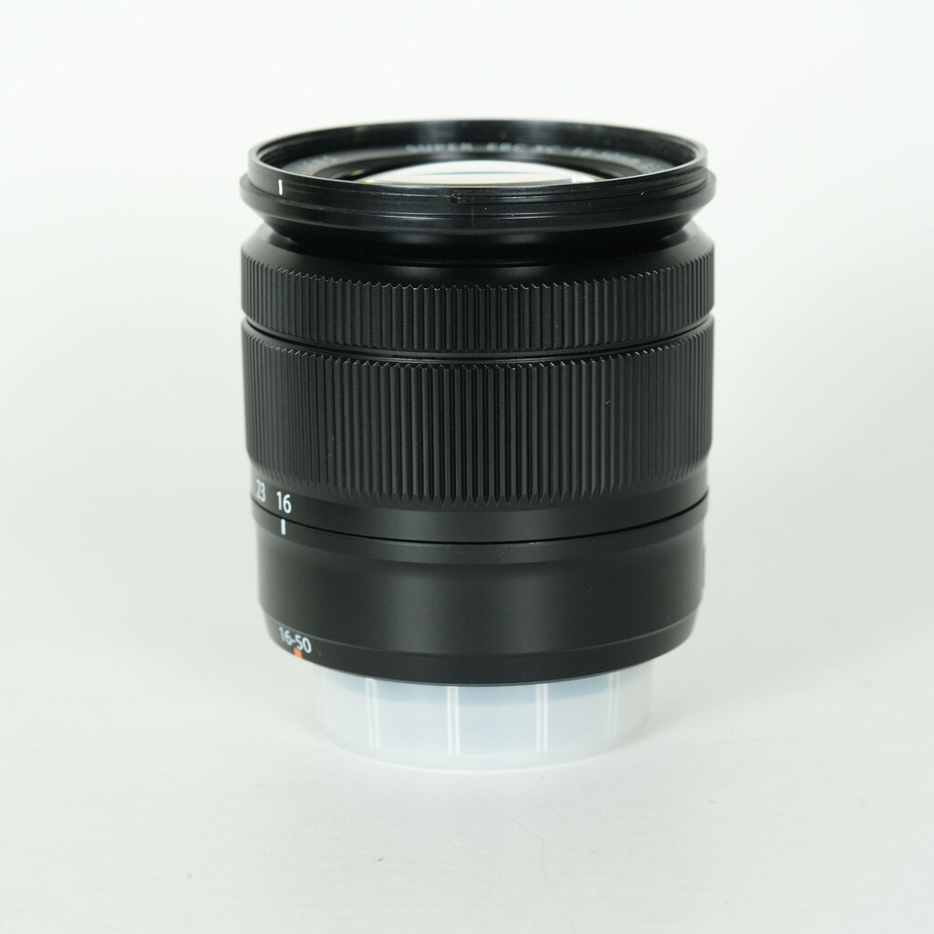FUJIFILM �t�W�m�� XC16-50mm F3.5-5.6 OIS �u���b�N