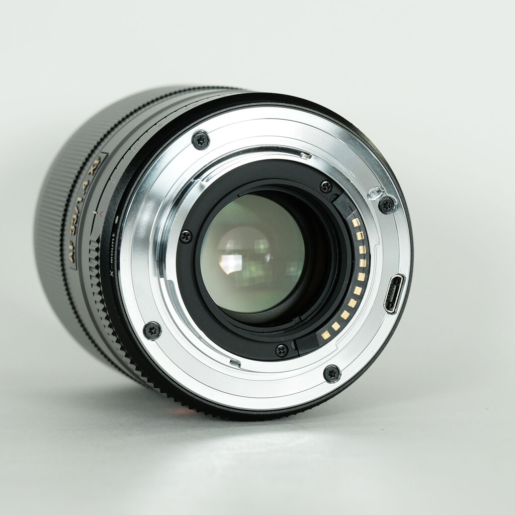 VILTROX AF 33mm F1.4 (フジフイルムX用)