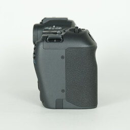 Canon EOS R8 Canon EOS R8