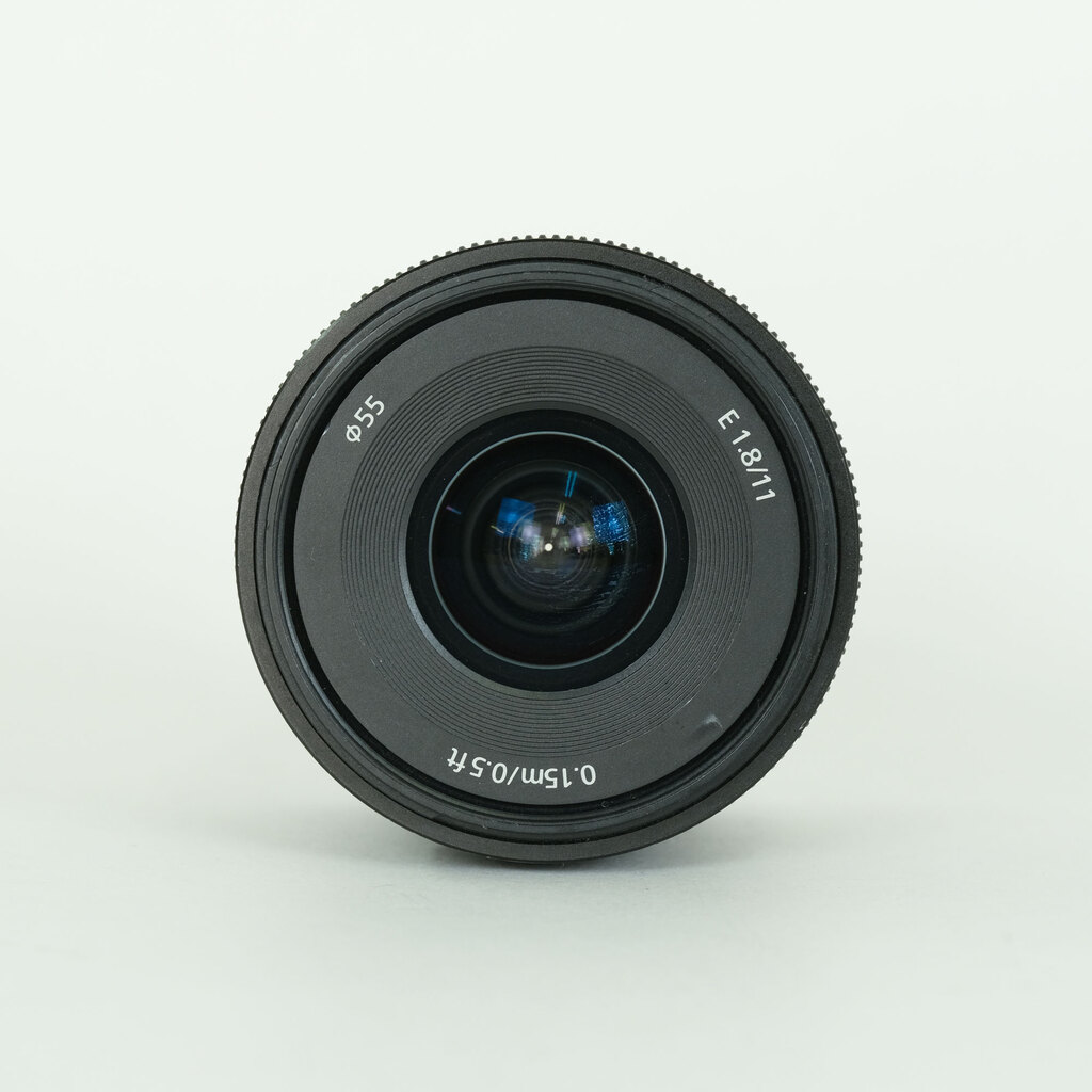 SONY E 11mm F1.8 SEL11F18