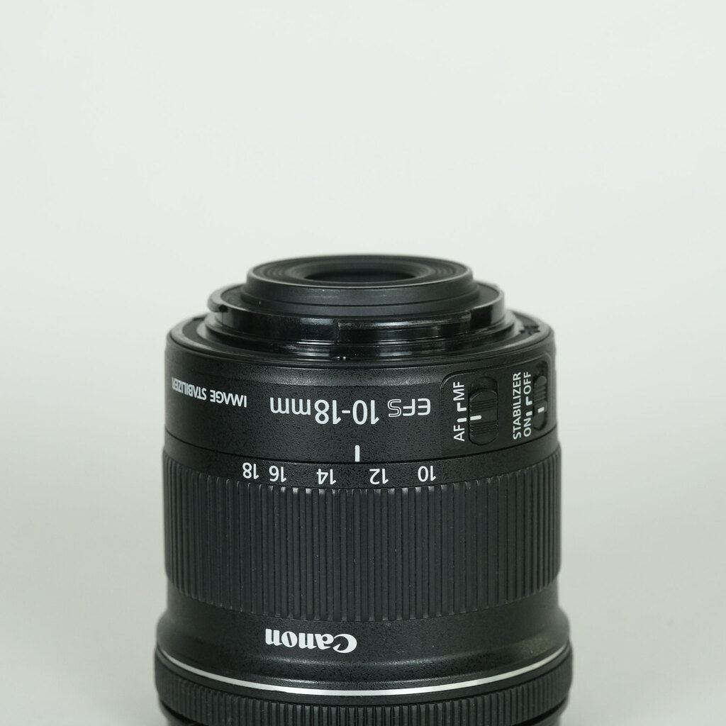 Canon EF-S10-18mm F4.5-5.6 IS STM