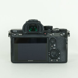 SONY α7 III(ILCE-7M3) SONY α7 III(ILCE-7M3)