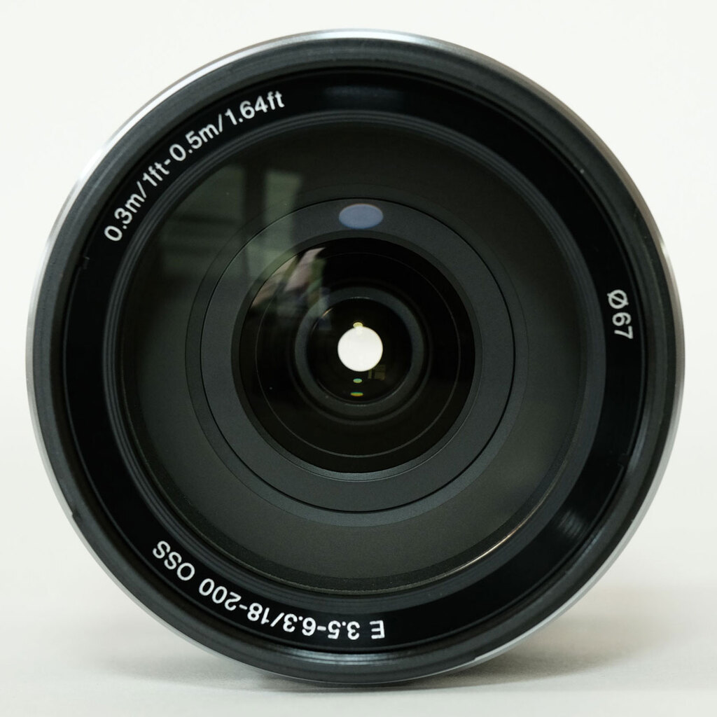 SONY E18-200mm F3.5-6.3 OSS SEL18200
