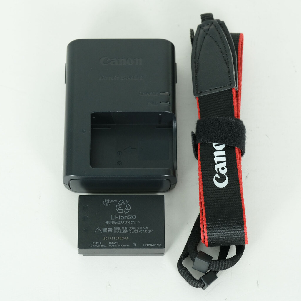 Canon EOS M100の出品 | ONE SCENE（ワンシーン）