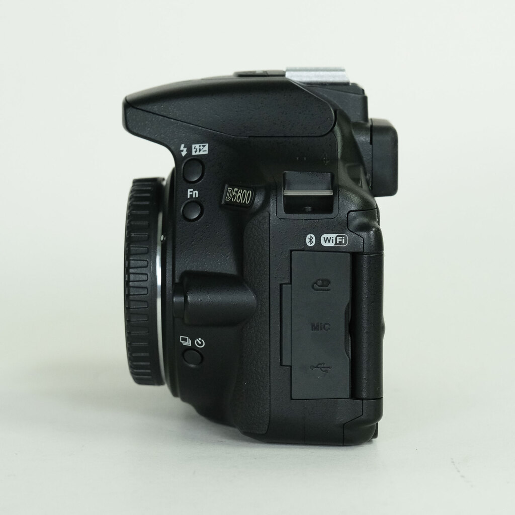 Nikon D5600